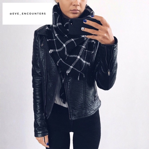 ⚡️LAST⚡️| SOFT PLAID SCARF | - Picture 4 of 8