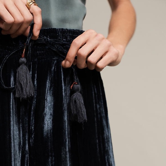 Anthropologie Cropped Velvet Wide-Legs by Hei Hei - Picture 3 of 4