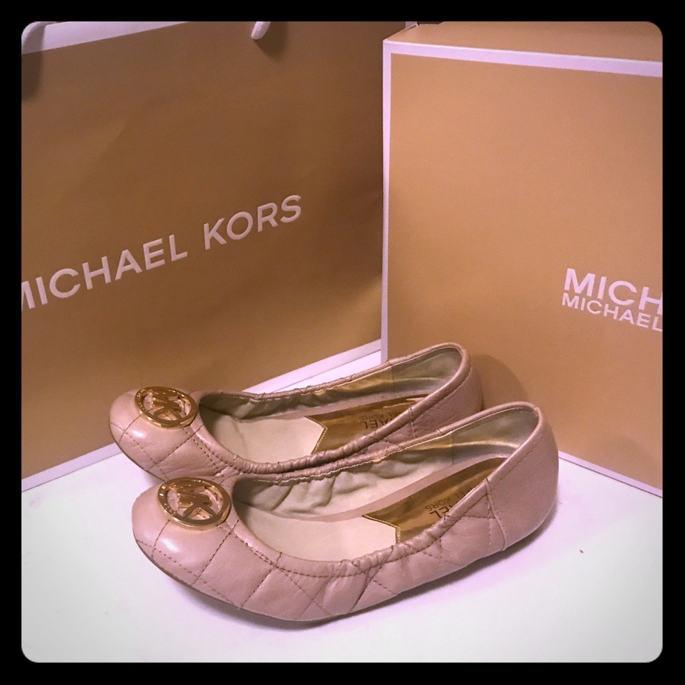 Michael Kors nude ballet flats