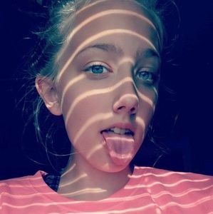 Meet your Posher, Vickie