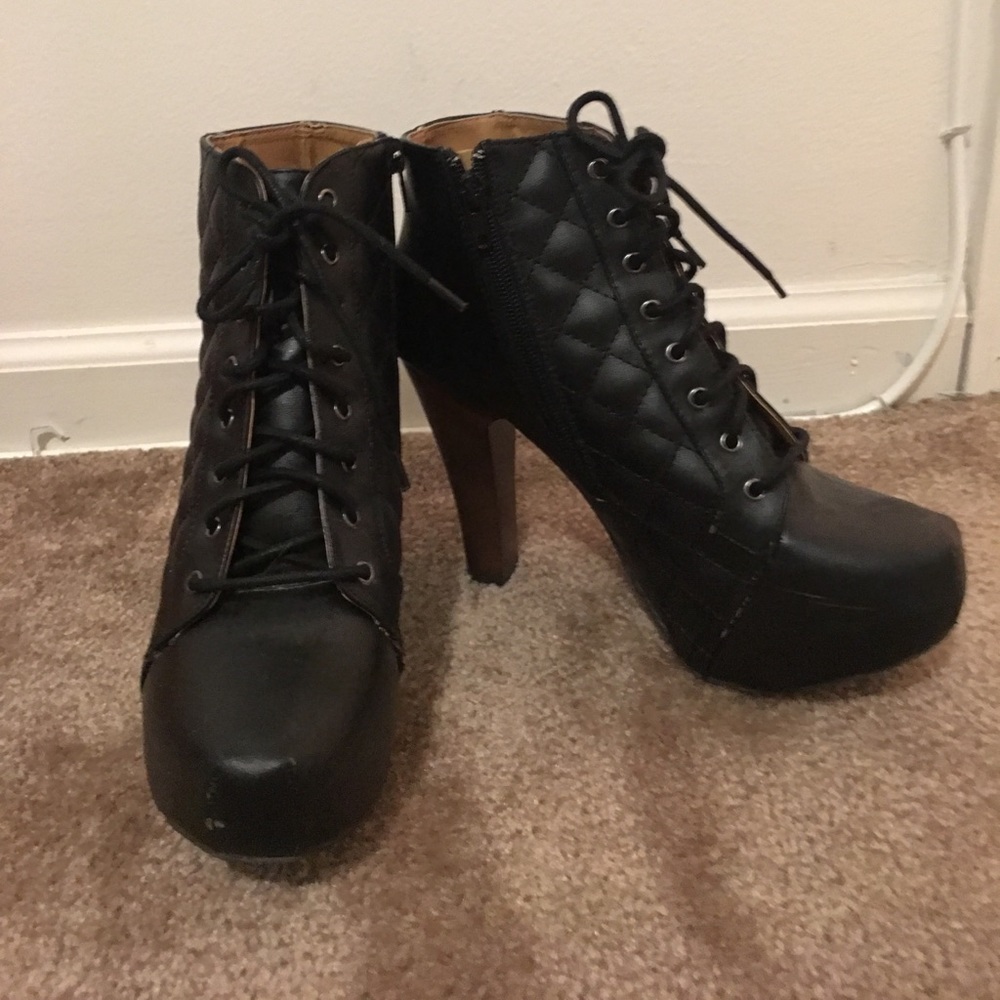 Charlotte Russe Black Quilted Platform Booties