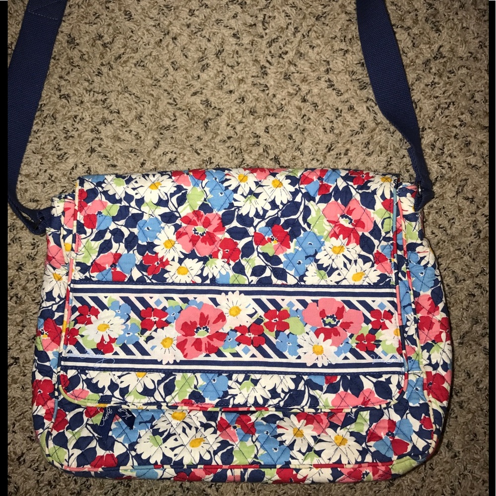 Vera Bradley messenger bag