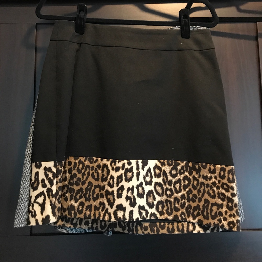 Black skirt with leopard detail