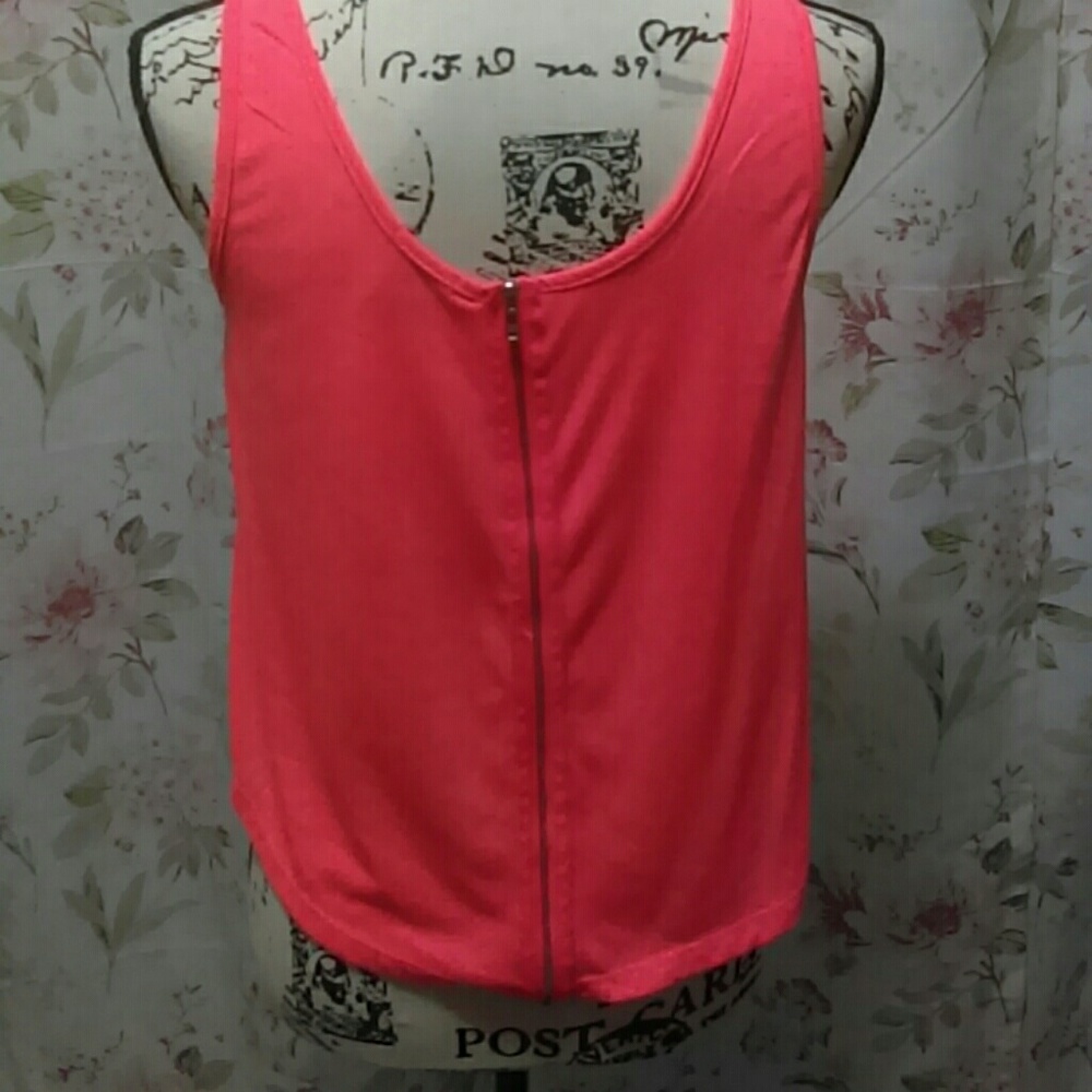 Crop Top - Picture 3 of 3