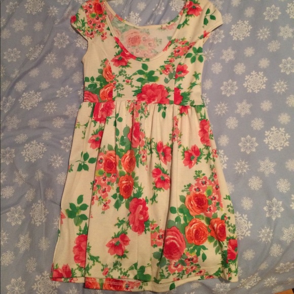 Floral Dress - Picture 2 of 2