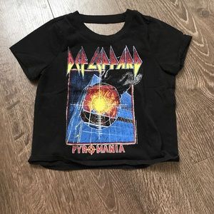 Def Leppard Crop Keyhole Top