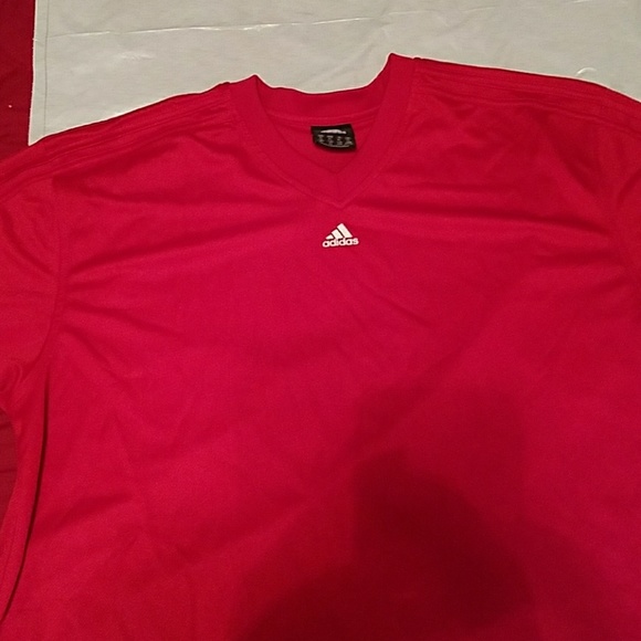 Adidas athletic shirt - Picture 1 of 4