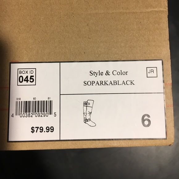 Women's Size 6 long black boots - Picture 6 of 6