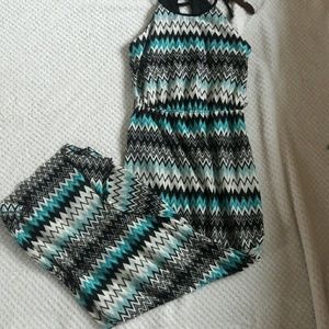 🔴Bisou Bisou Chevron print maxi dress