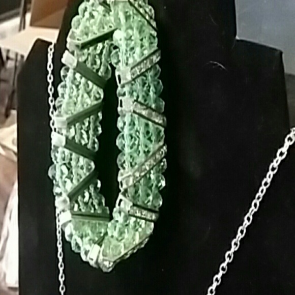 Green set. Pics don't do justice. - Picture 3 of 8