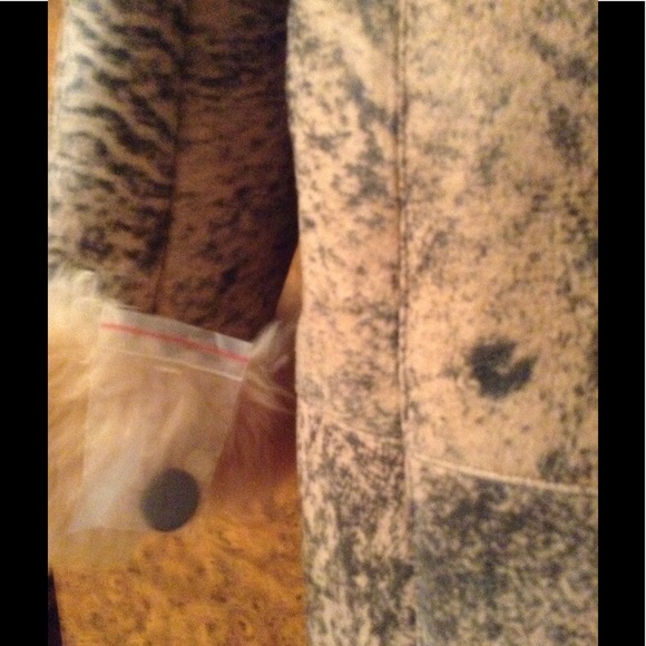 Shearling - Picture 4 of 4