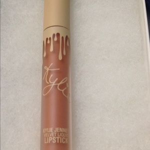 Send me more nudes Kylie commando