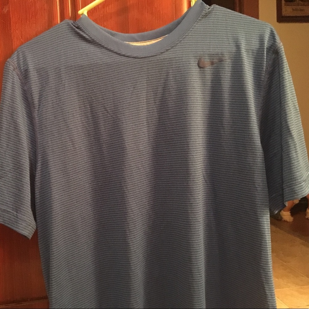 Nike dry fit men's tee