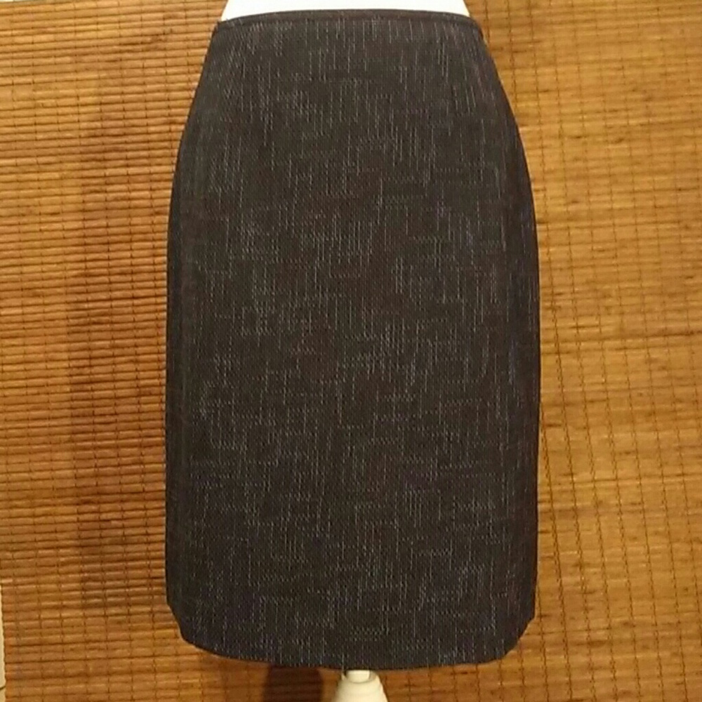 Knee Length Tweed Fully Lined Skirt