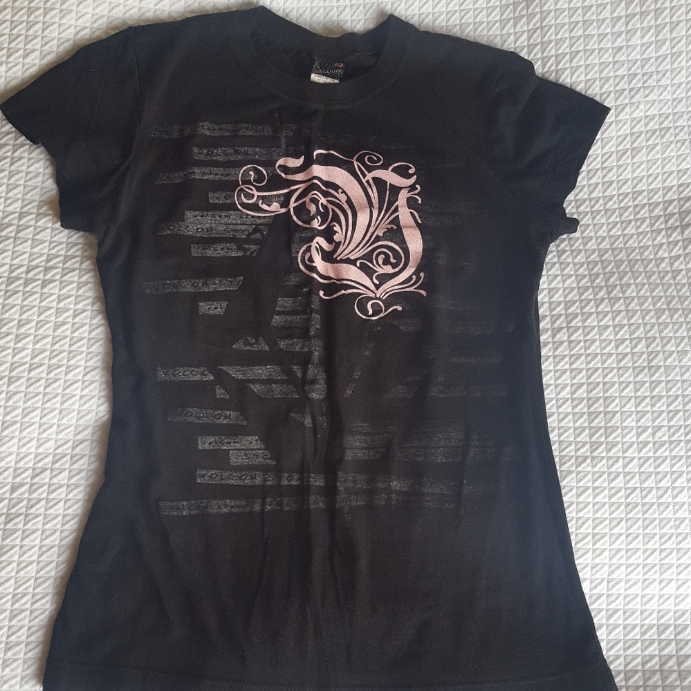 Super Cute Volcom T-shirt