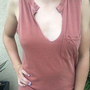 BP dusty brown/ red tank