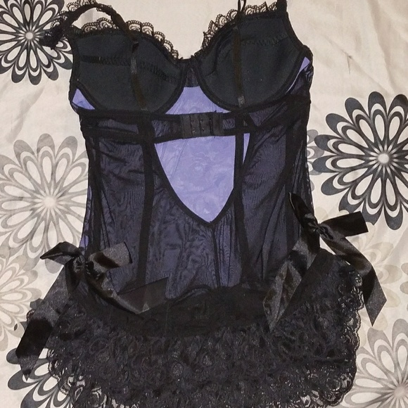 Sold - Picture 3 of 6