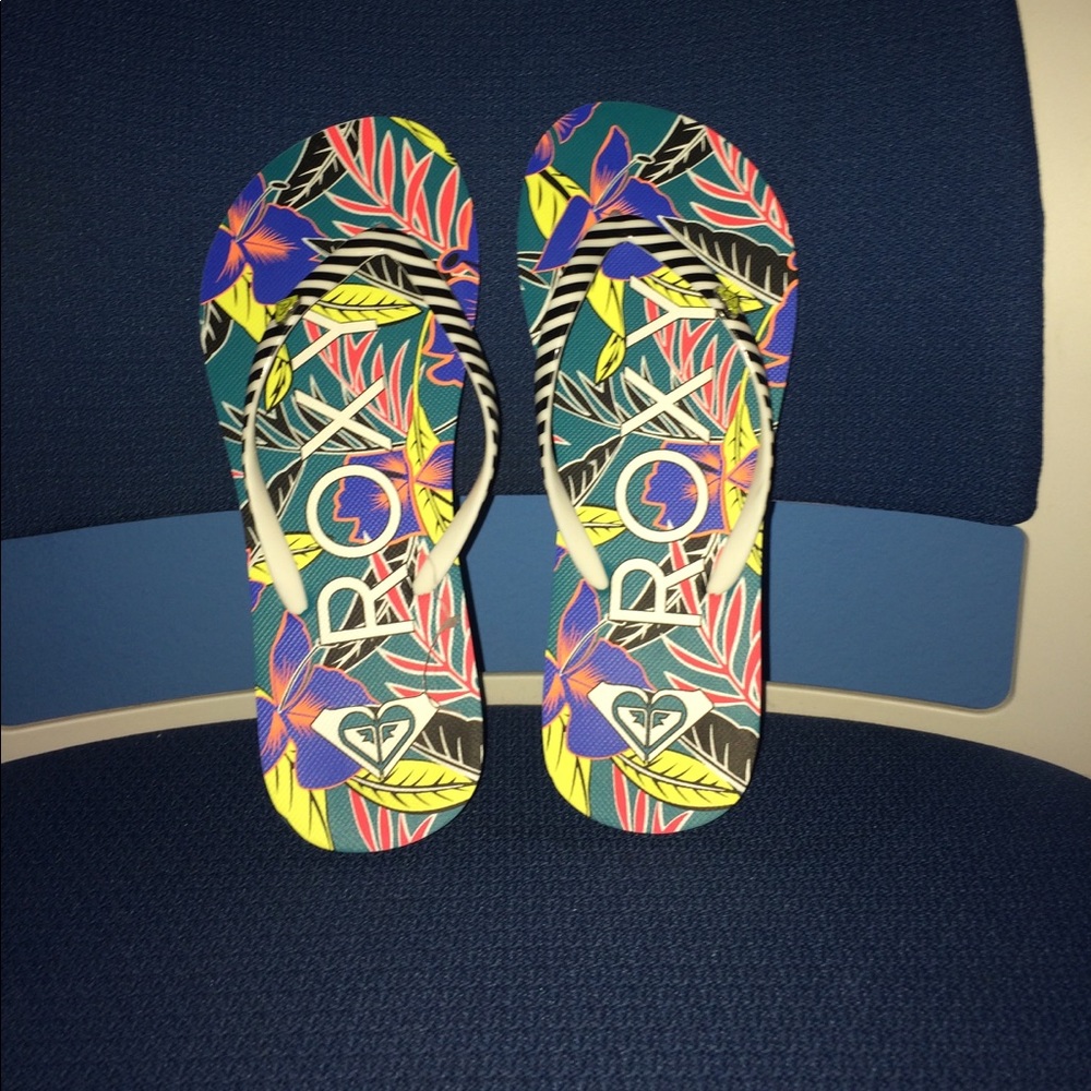 Roxy sandals
