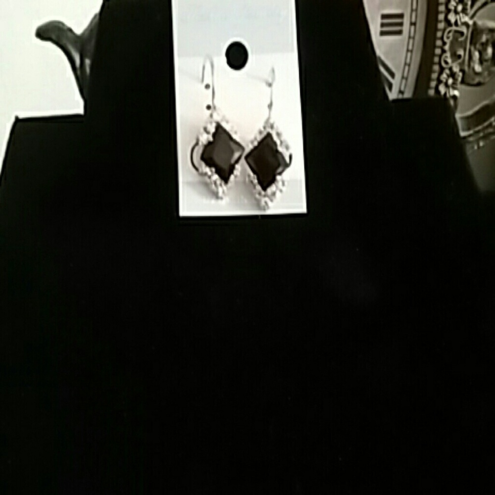 Black onyx hanging earrings. clear shiny stones