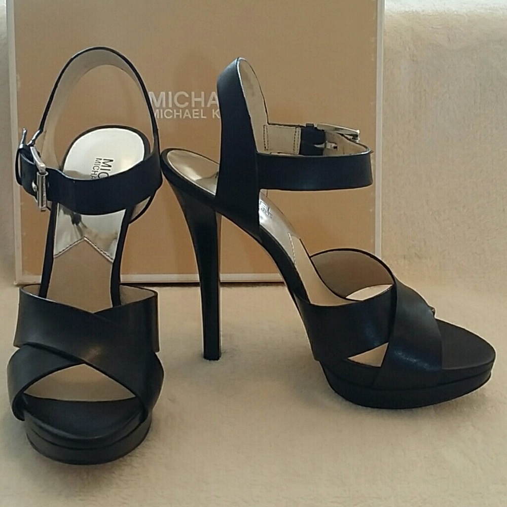 Michael kors heels sz 8M