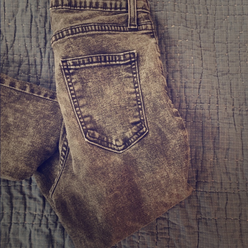 Black and grey wash, high waist, skinny jeans