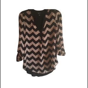 BCX Black and Beige Zig Zag pattern Blouse Top MD