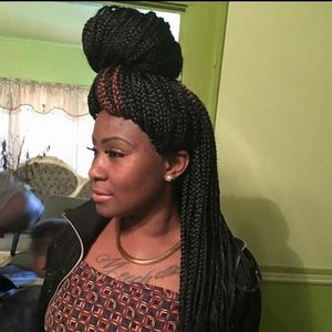 Meet your Posher, Nylonda