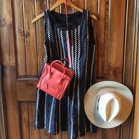 Marc By Marc Jacobs Dresses & Skirts - Marc by Marc Jacobs Navy Cream Sleeveless Dress