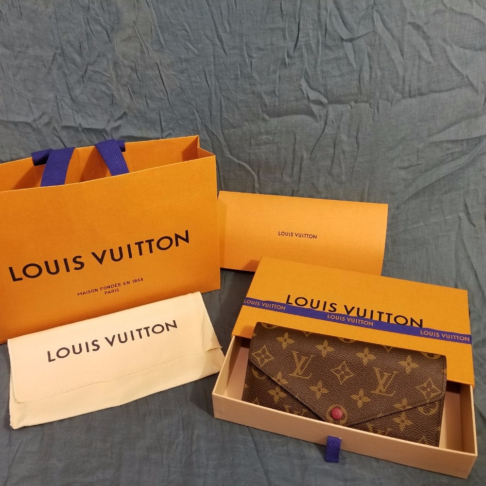 Authentic Louis Vuitton Josephine Wallet