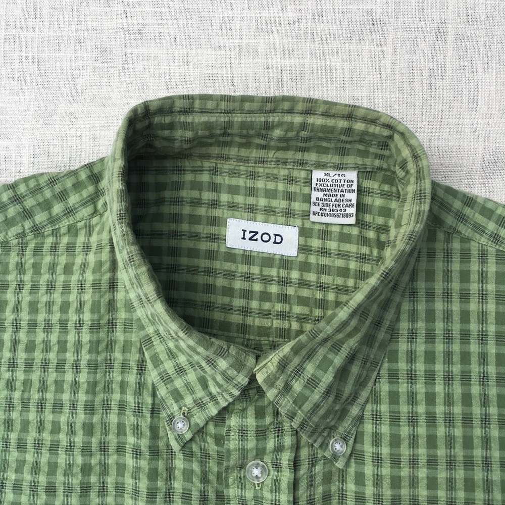 Izod Short Sleeve casual shirt