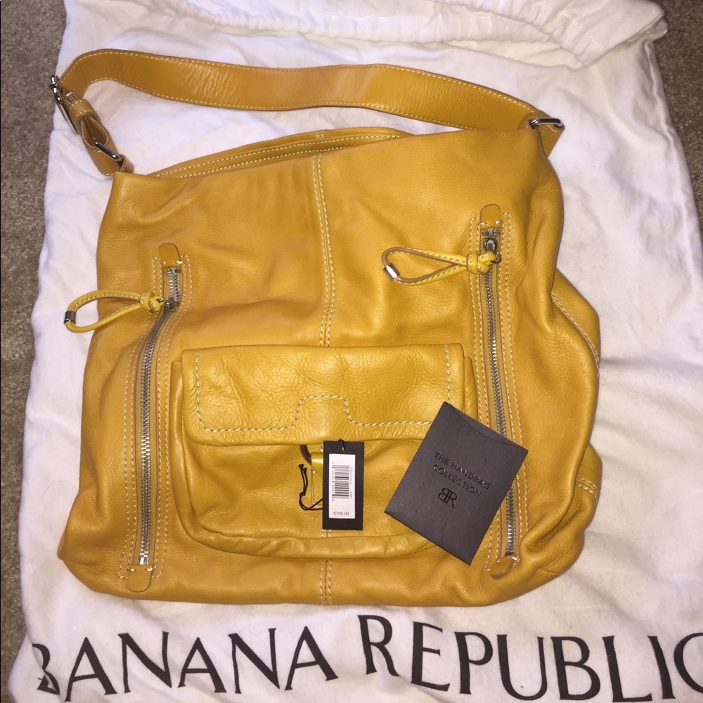 Banna Republic Shoulder bag