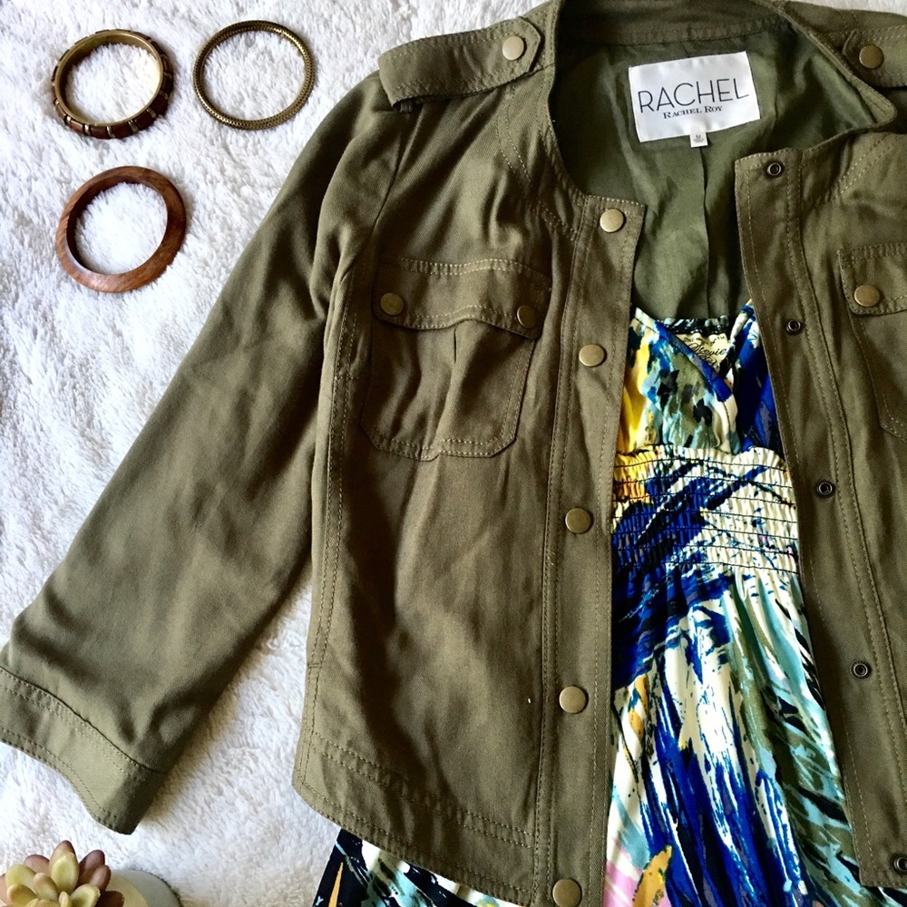 *BEST OFFER TAKES IT* Cropped Olive Green Jacket