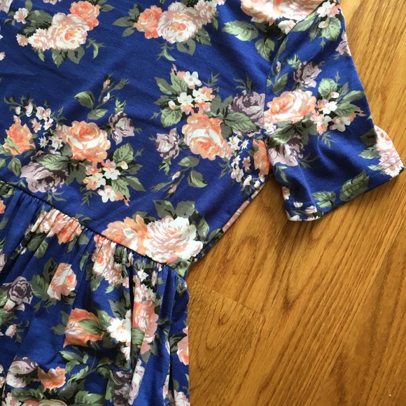 Journey Five Dresses - NEW Blue Floral Dress with Short Sleeves Journey Five Dresses - NEW Blue Floral Dress with Short Sleeves