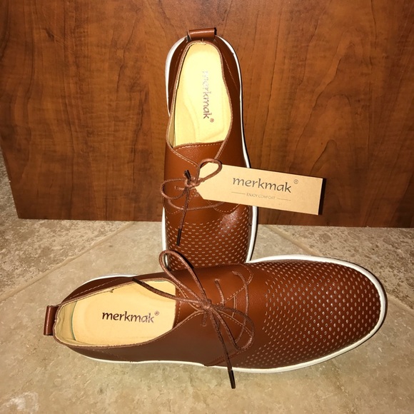 100% Leather main image 5