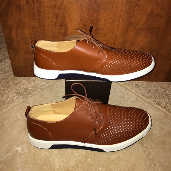 100% Leather main image 4
