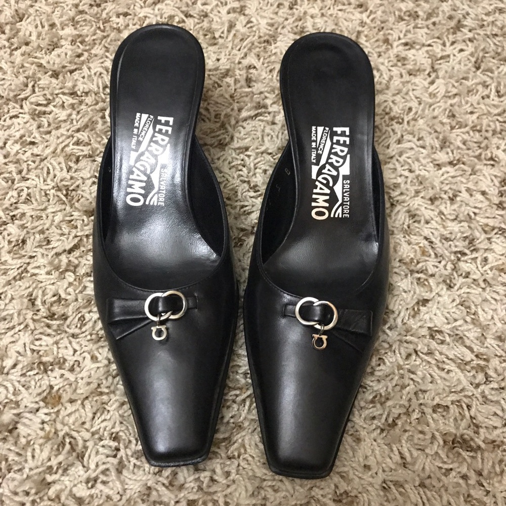 Ferragamo kitten heel slides EUC