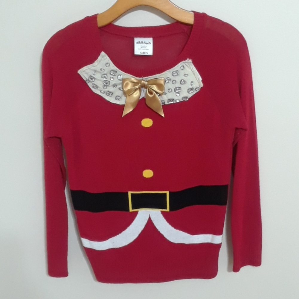 Adorable ugly xmas sweater, some wear on armpits