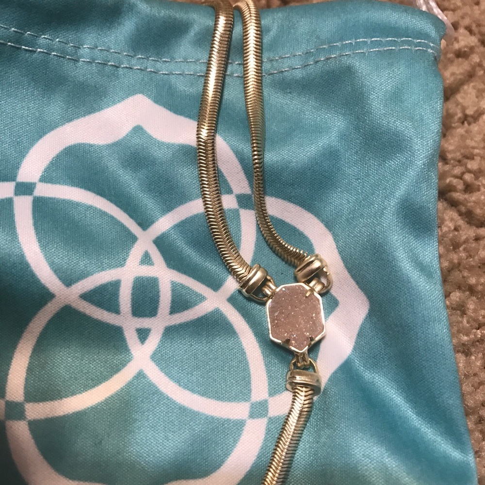 ❌sold❌ Kendra Scott Starla necklace