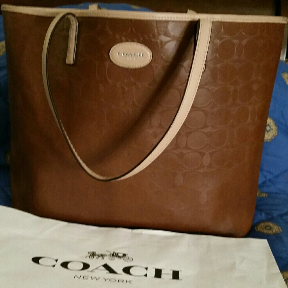 ISO, mating wallet,makeup bag and other items