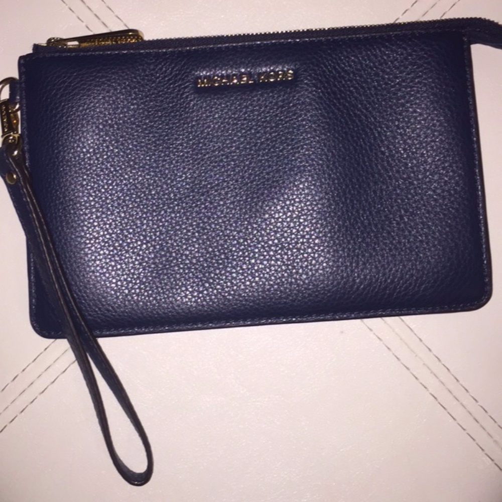 navy MICHAEL Michael Kors Daniela Medium Wristlet