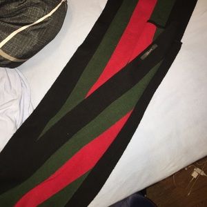 Gucci Scarf 100 Authentic