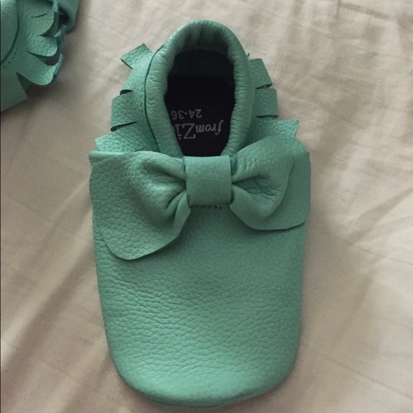 Baby shoes - Picture 4 of 4