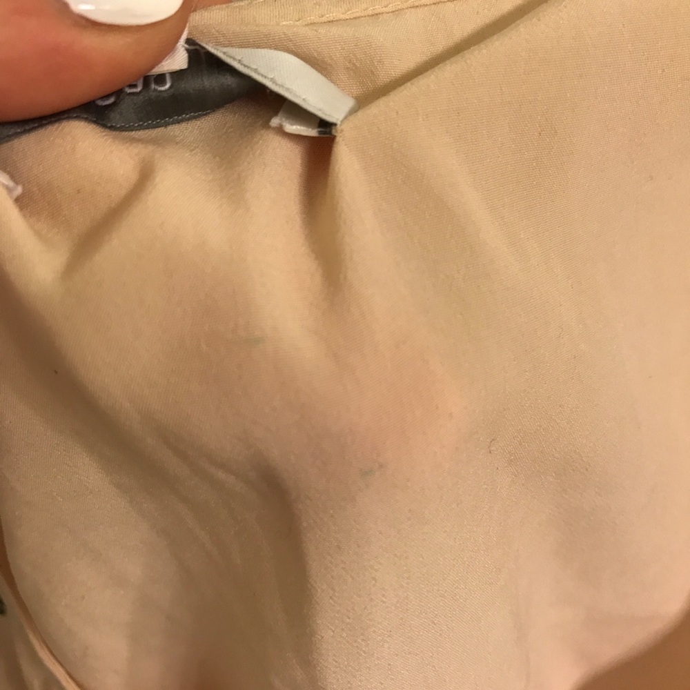 Gap tank top with beaded shoulders - Picture 6 of 6