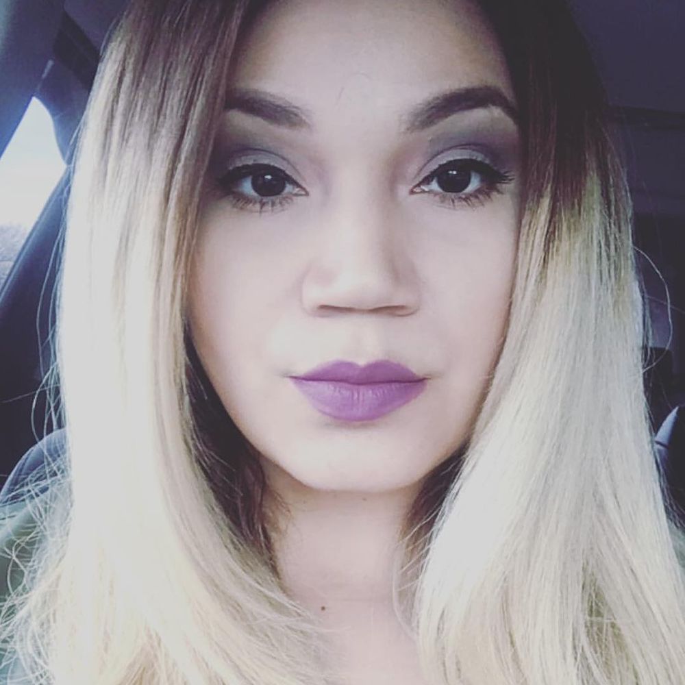Meet your Posher, Jasmine