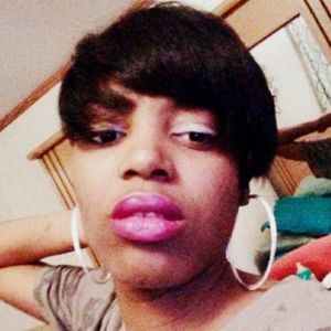Meet your Posher, Quita
