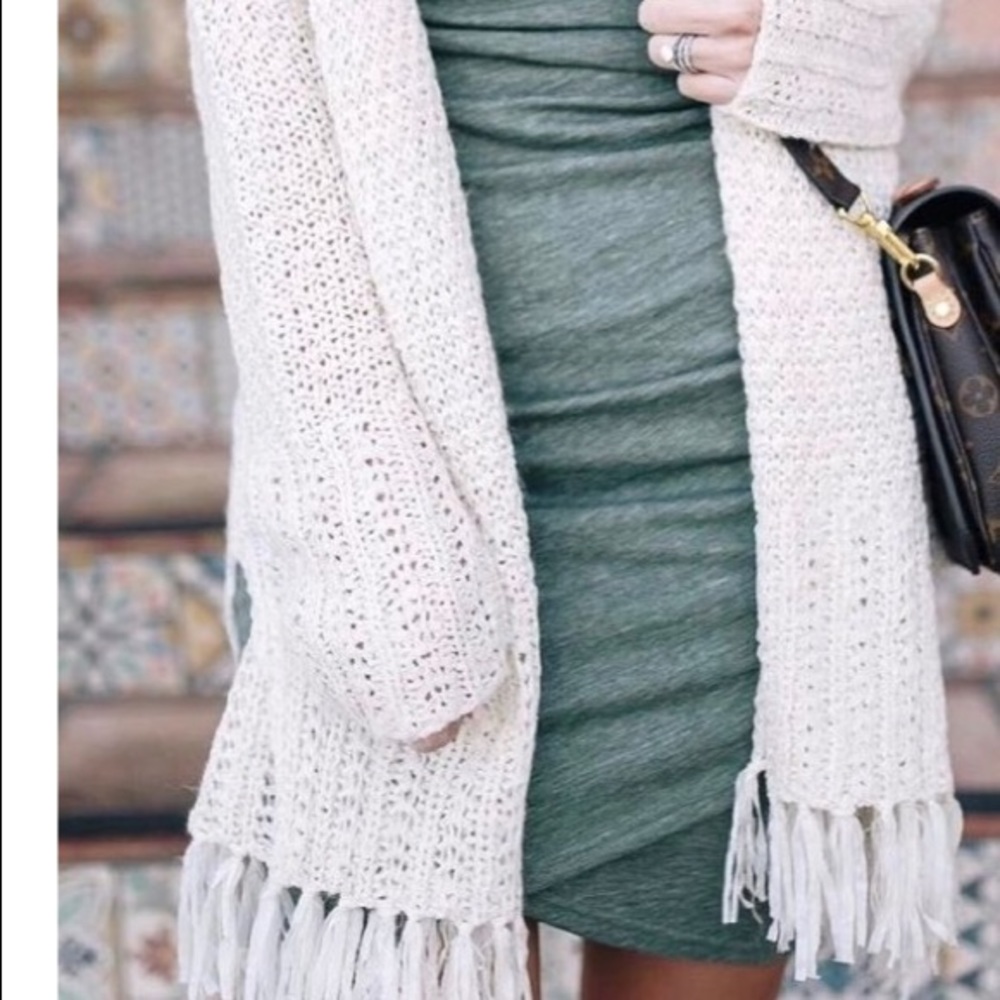 ISO this dress!!!! PLZ HELP!!