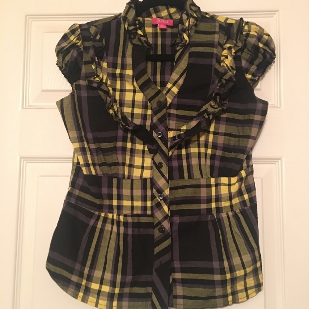 Sleeveless yellow and black gingham top