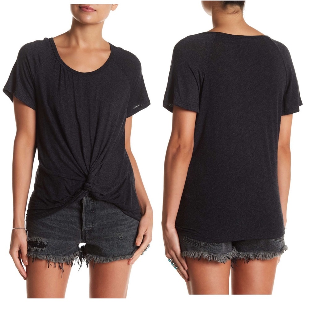 || LUSH || Knotted Hem Short Sleeve Crewneck Tee