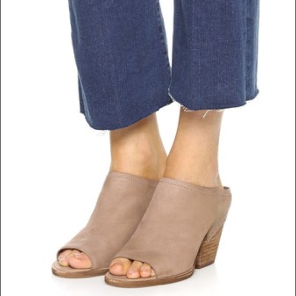 Dolce Vita 'Vanesa' Clogs