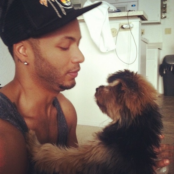 Meet your Posher, Marcos - Picture 3 of 8